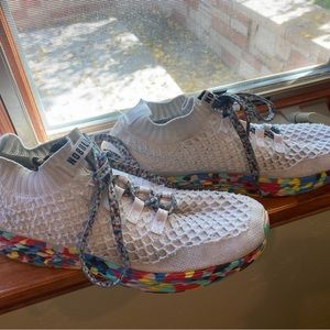 No bull knit runners size 8.5, great shape